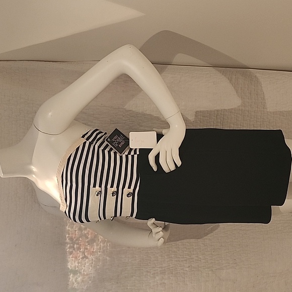 Sailor Style Dress with Pockets - Picture 6 of 13